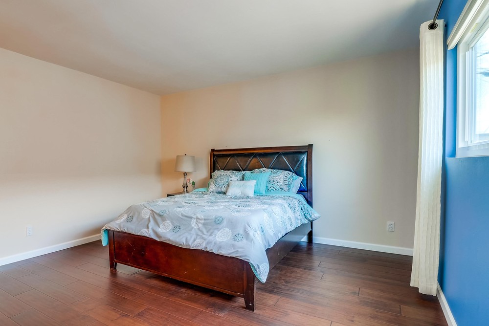 Virtual tour photo 22 of 33 for 1265 Essex St