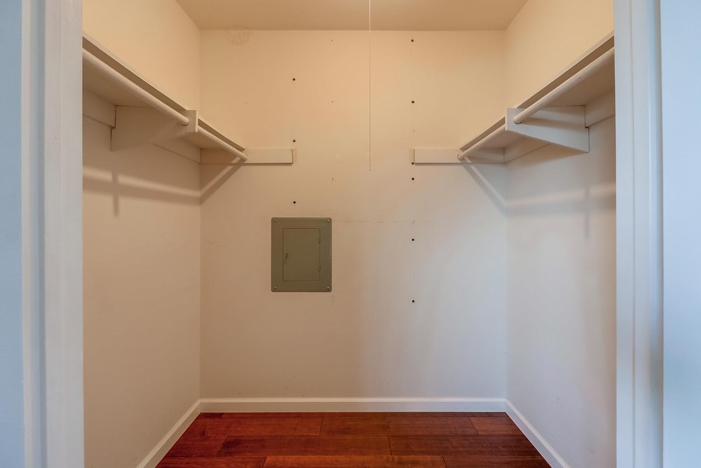 Virtual tour photo 26 of 33 for 1265 Essex St