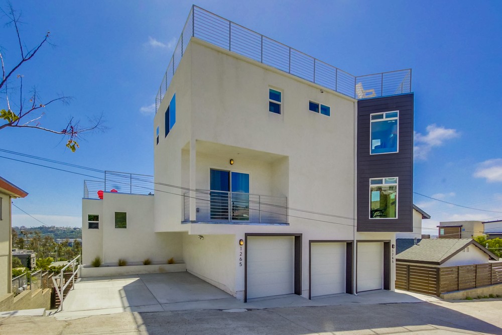 Virtual tour photo 3 of 36 for 1265 Goshen St