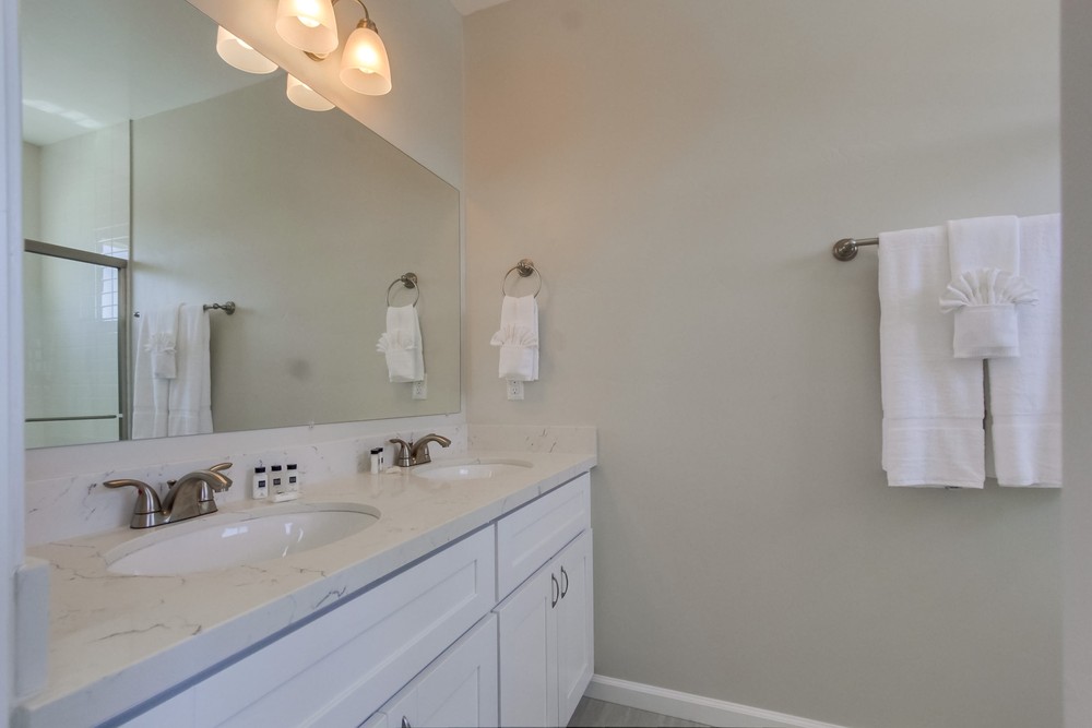 Virtual tour photo 17 of 36 for 1265 Goshen St