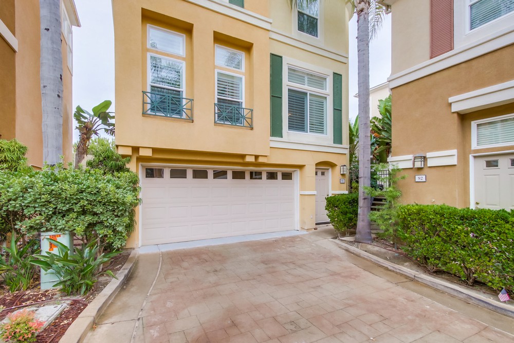 Virtual tour photo 4 of 42 for 12654 Carmel Country Rd UNIT 93