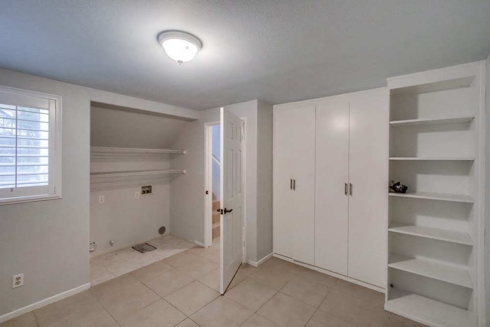 Virtual tour photo 37 of 42 for 12654 Carmel Country Rd UNIT 93