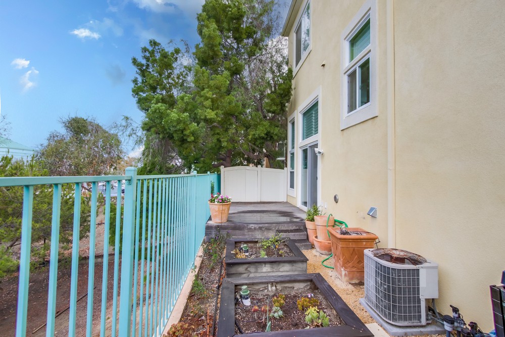 Virtual tour photo 42 of 42 for 12654 Carmel Country Rd UNIT 93
