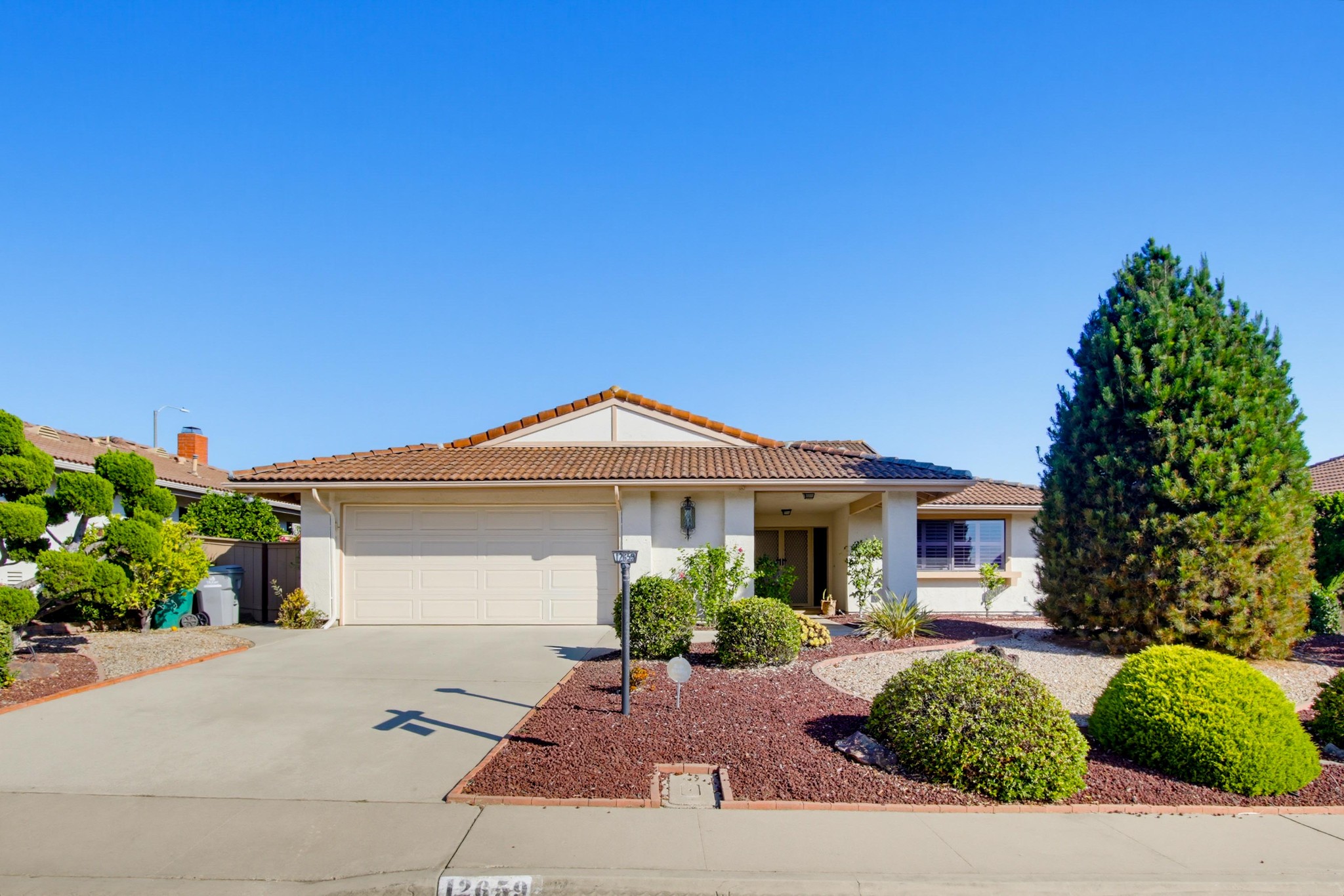 Virtual tour photo 1 of 61 for 12659 Senda Acantilada