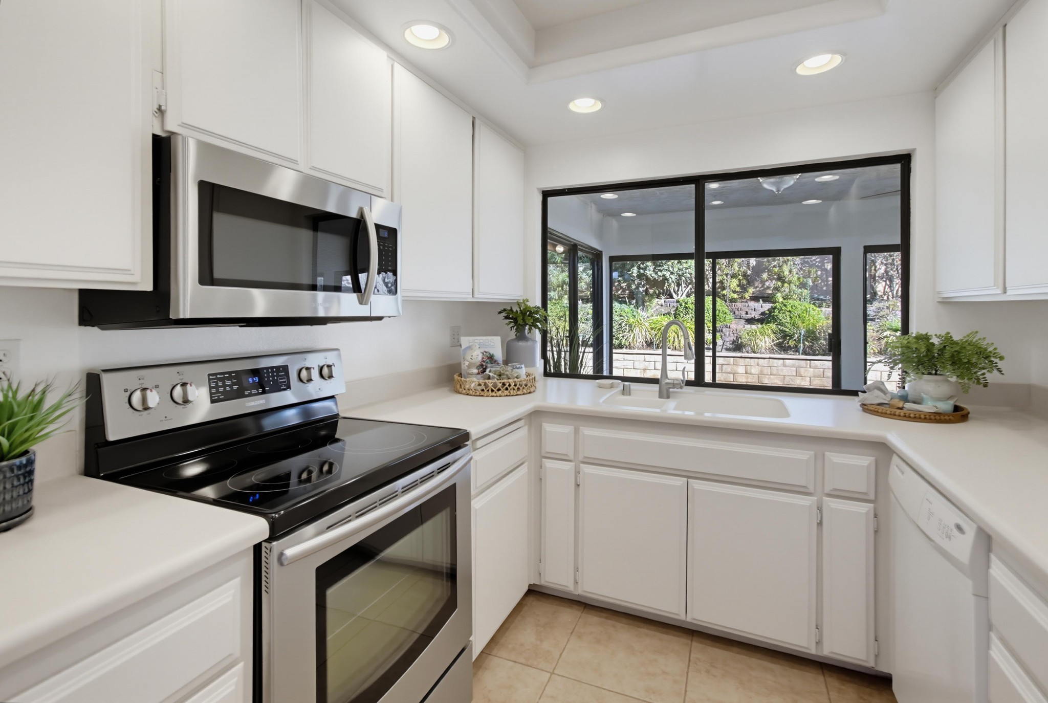 Virtual tour photo 21 of 61 for 12659 Senda Acantilada