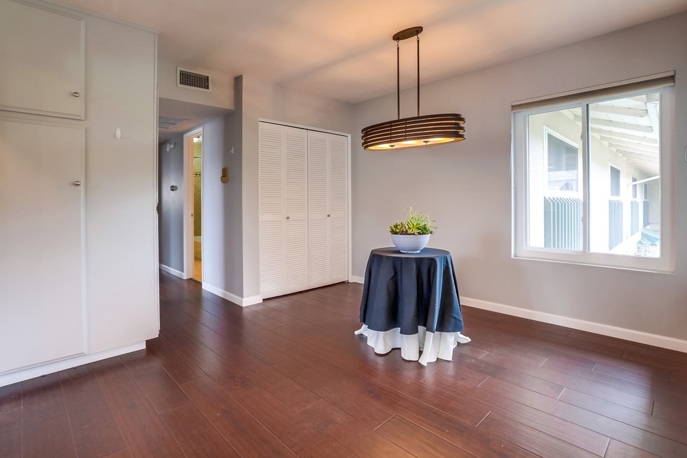 Virtual tour photo 13 of 44 for 1266 Essex St