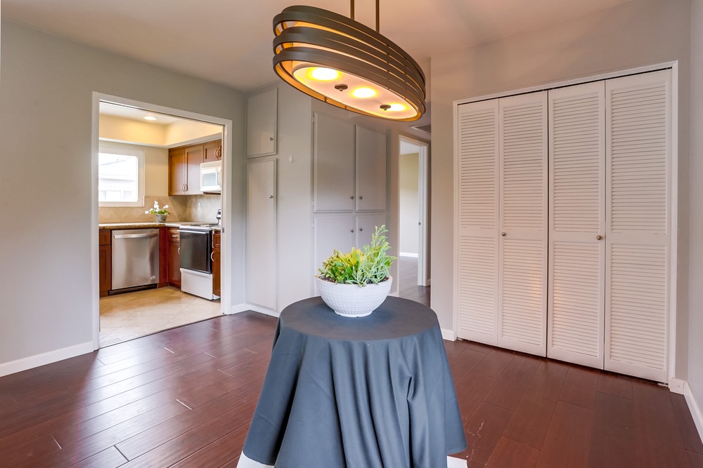Virtual tour photo 17 of 44 for 1266 Essex St