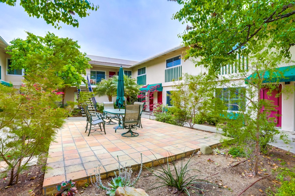 Virtual tour photo 33 of 44 for 1266 Essex St