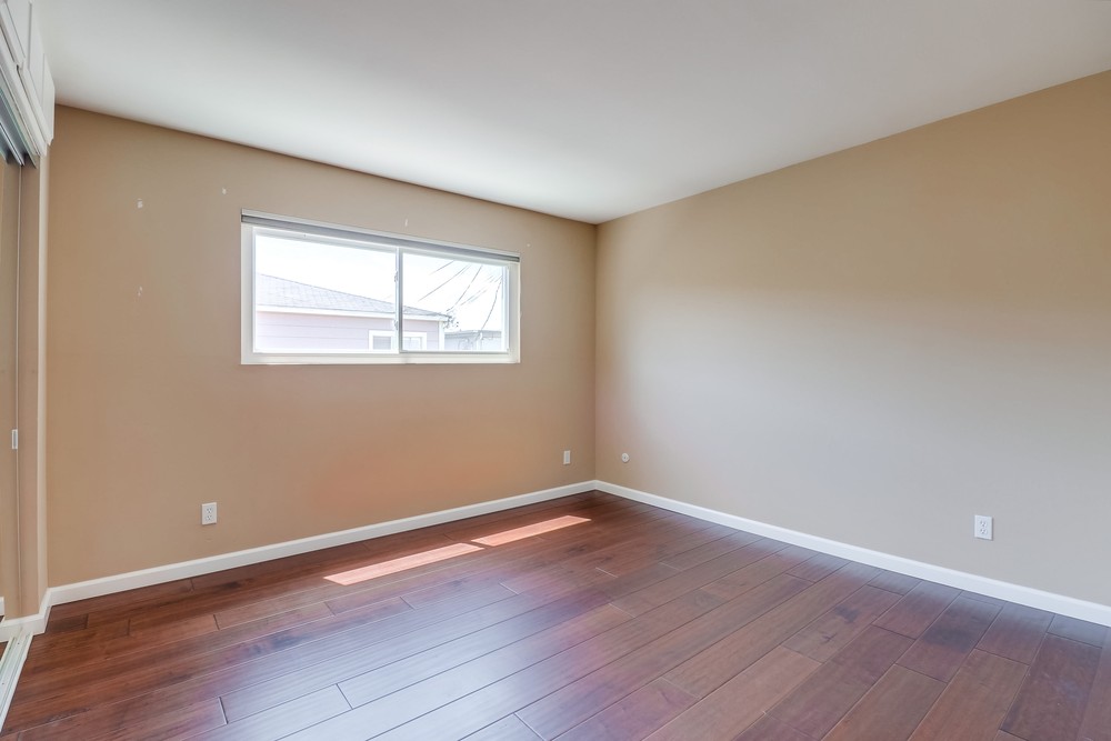 Virtual tour photo 39 of 44 for 1266 Essex St