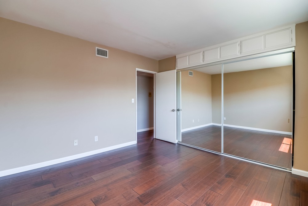 Virtual tour photo 40 of 44 for 1266 Essex St