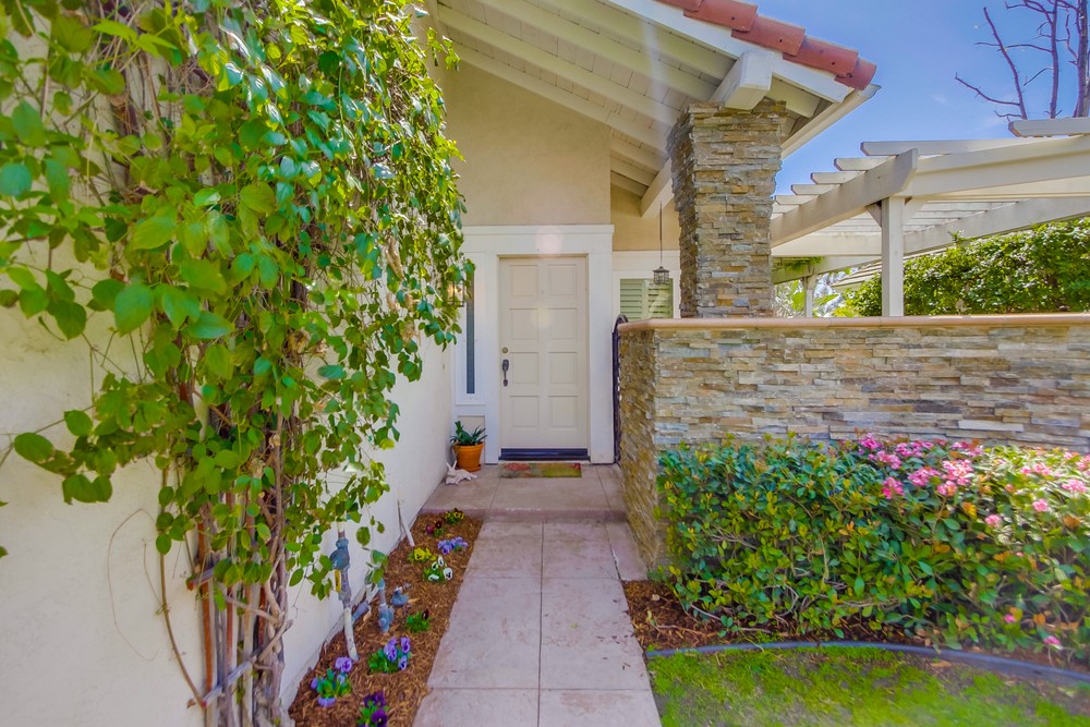 Virtual tour photo 6 of 53 for 12685 Portada Place
