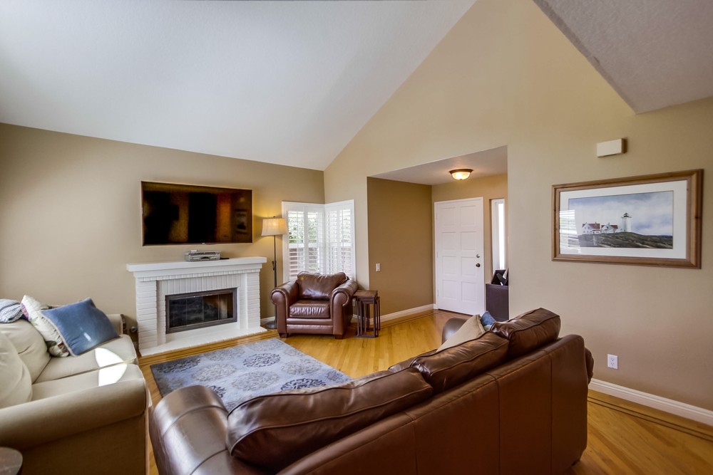 Virtual tour photo 9 of 53 for 12685 Portada Place