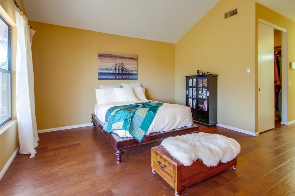 Virtual tour photo 32 of 62 for 12692 Via Galacia