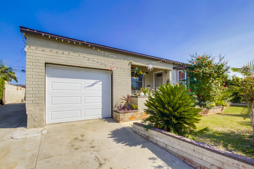 Virtual tour photo 8 of 41 for 127 Los Alamos Dr