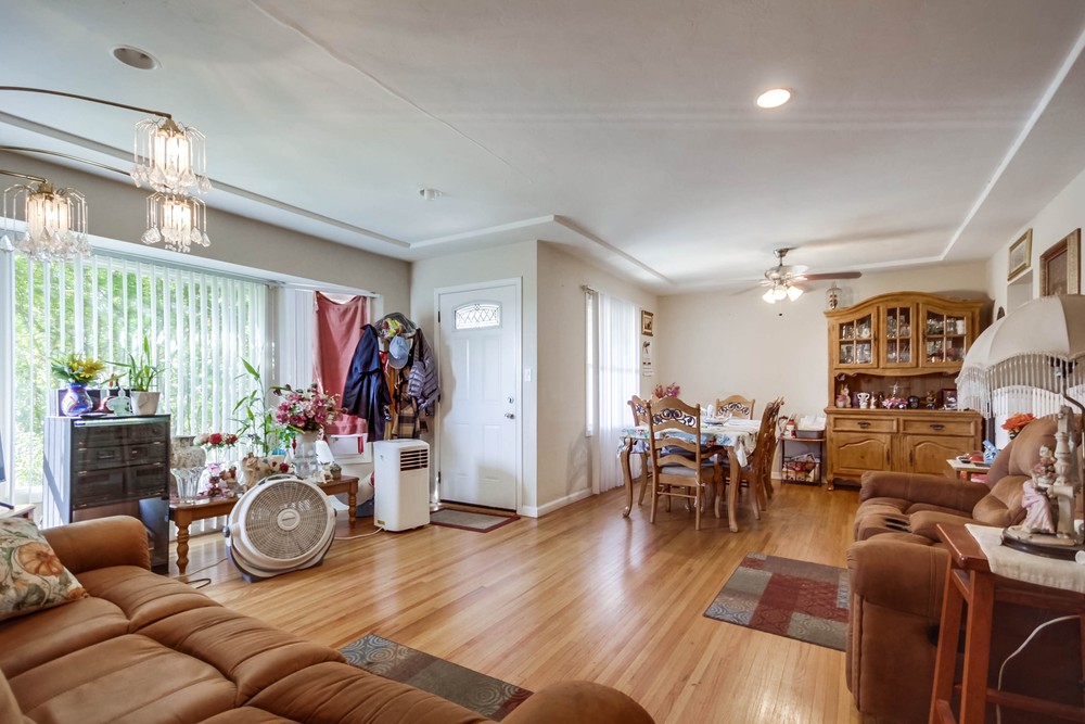 Virtual tour photo 10 of 41 for 127 Los Alamos Dr