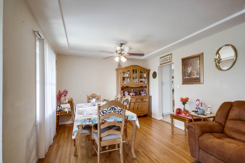 Virtual tour photo 14 of 41 for 127 Los Alamos Dr
