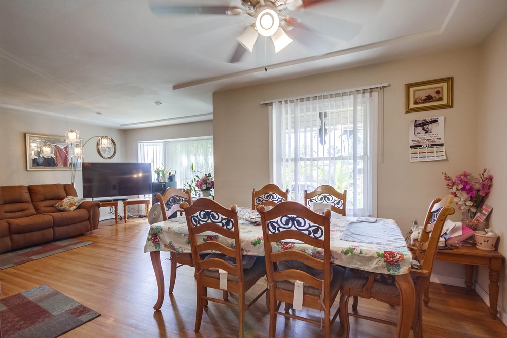 Virtual tour photo 16 of 41 for 127 Los Alamos Dr