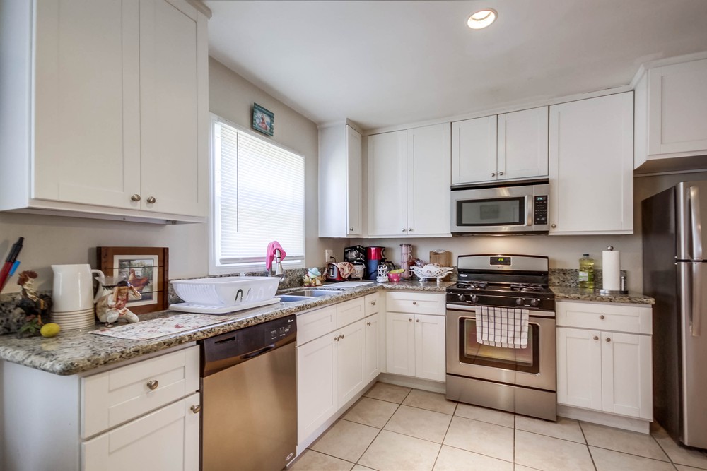 Virtual tour photo 18 of 41 for 127 Los Alamos Dr