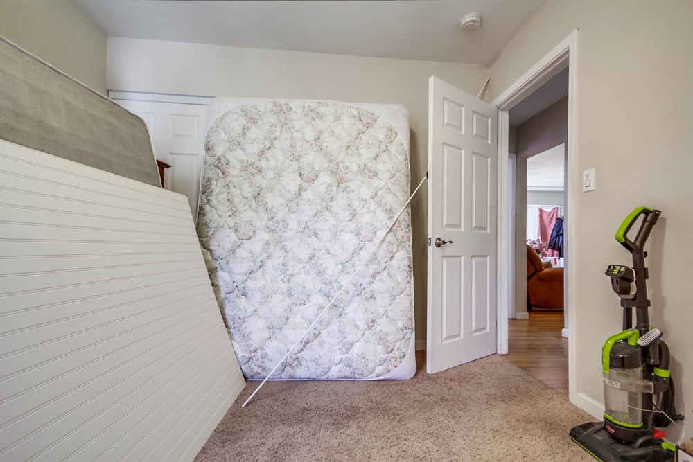Virtual tour photo 27 of 41 for 127 Los Alamos Dr
