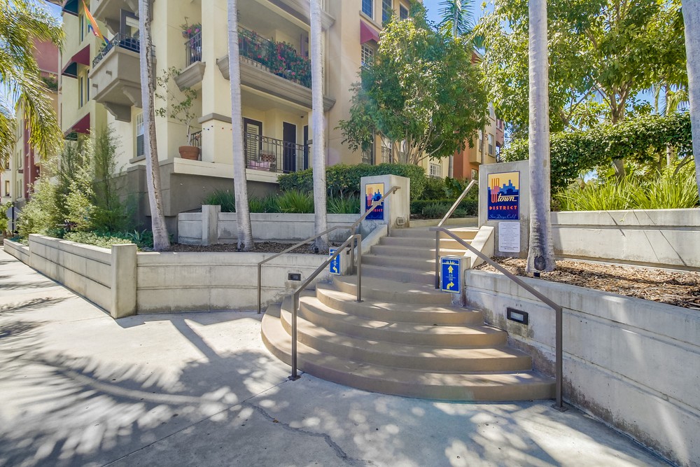 Virtual tour photo 5 of 44 for 1270 Cleveland Ave a 134