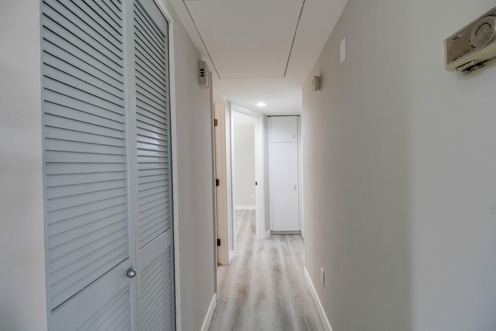 Virtual tour photo 25 of 44 for 1270 Cleveland Ave a 134