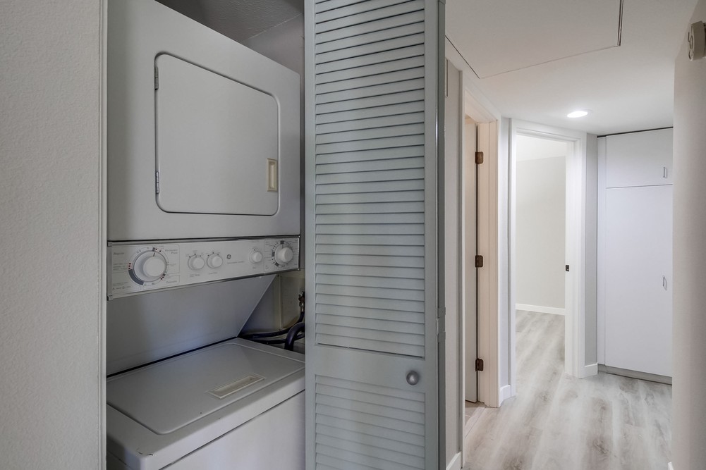 Virtual tour photo 26 of 44 for 1270 Cleveland Ave a 134