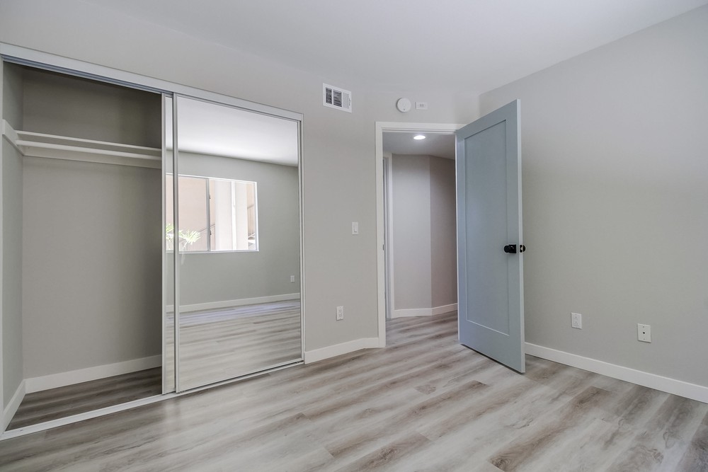 Virtual tour photo 31 of 44 for 1270 Cleveland Ave a 134
