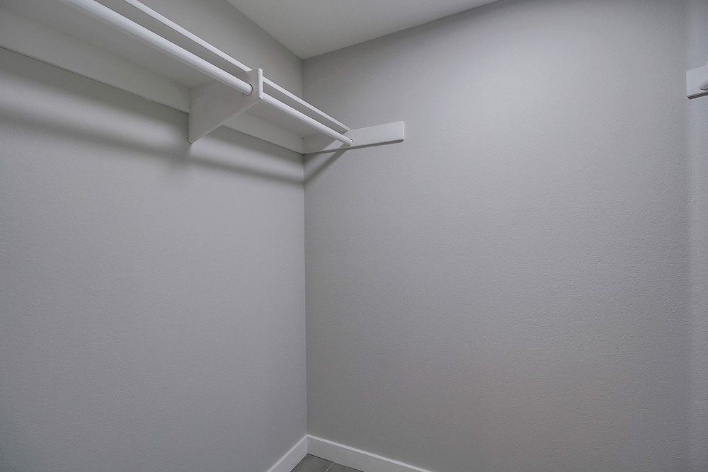 Virtual tour photo 38 of 44 for 1270 Cleveland Ave a 134