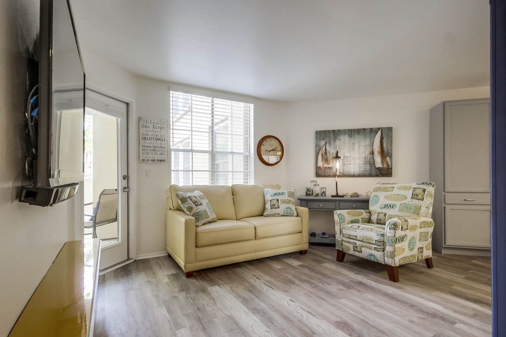 Virtual tour photo 10 of 50 for 1270 Cleveland Ave UNIT M111