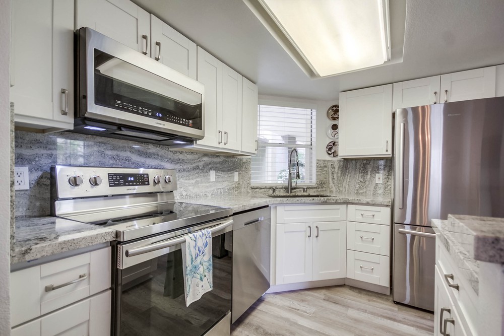 Virtual tour photo 21 of 50 for 1270 Cleveland Ave UNIT M111