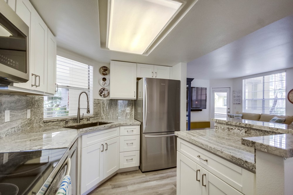 Virtual tour photo 22 of 50 for 1270 Cleveland Ave UNIT M111