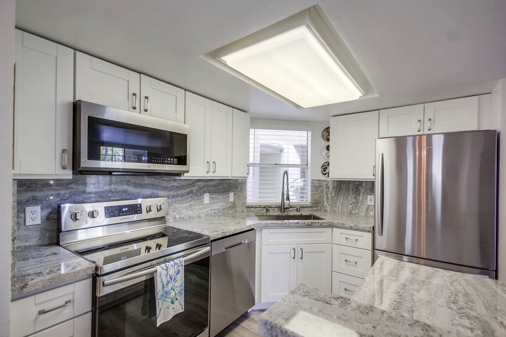 Virtual tour photo 23 of 50 for 1270 Cleveland Ave UNIT M111