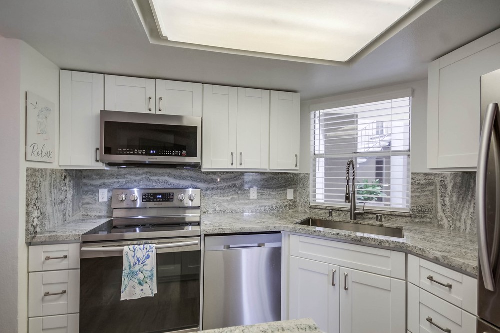 Virtual tour photo 24 of 50 for 1270 Cleveland Ave UNIT M111