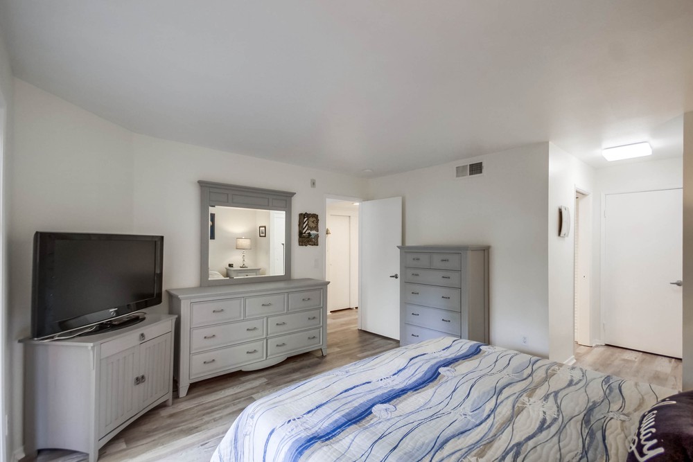 Virtual tour photo 29 of 50 for 1270 Cleveland Ave UNIT M111