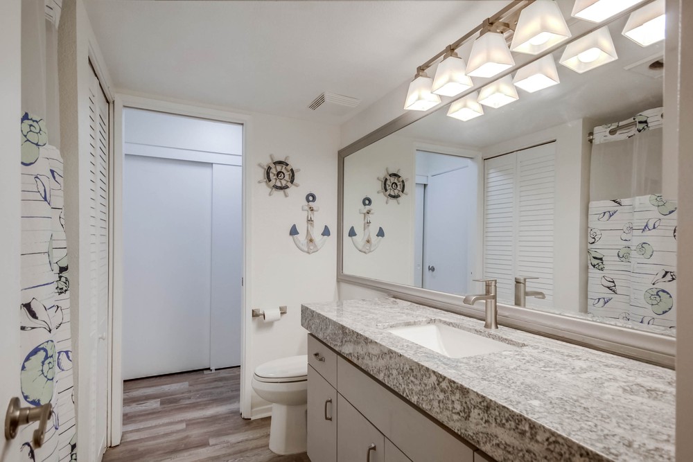 Virtual tour photo 31 of 50 for 1270 Cleveland Ave UNIT M111