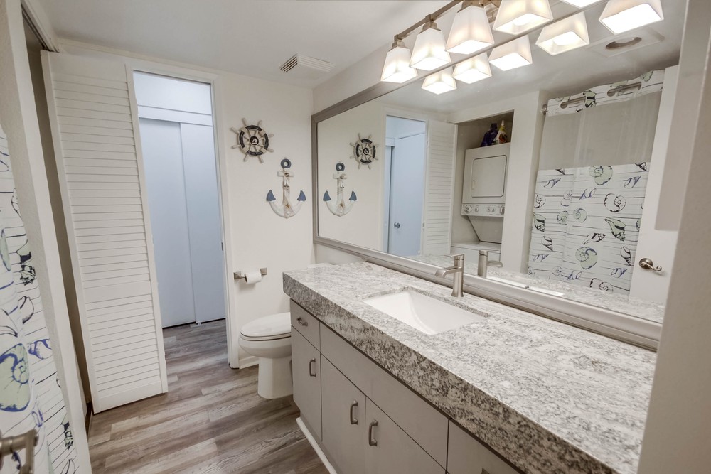Virtual tour photo 32 of 50 for 1270 Cleveland Ave UNIT M111