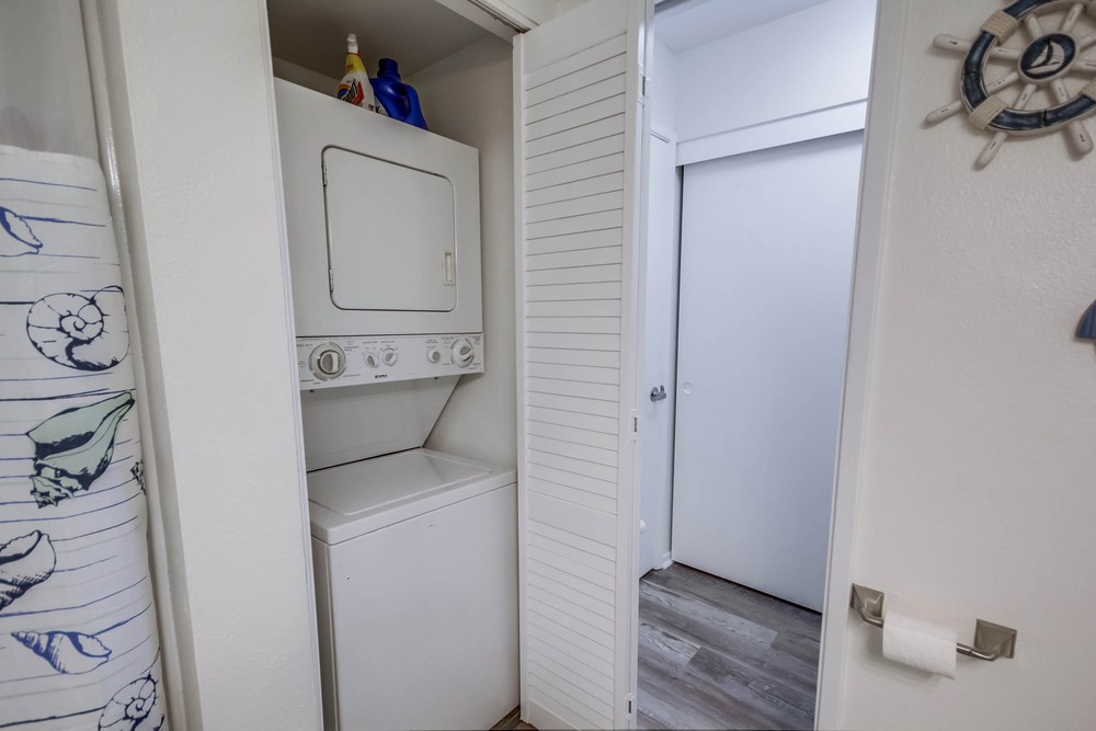 Virtual tour photo 33 of 50 for 1270 Cleveland Ave UNIT M111