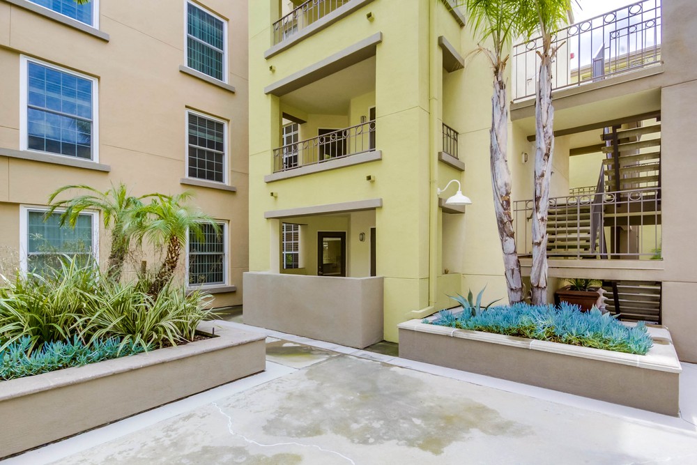 Virtual tour photo 40 of 50 for 1270 Cleveland Ave UNIT M111