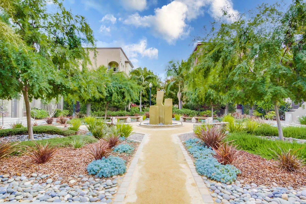 Virtual tour photo 47 of 50 for 1270 Cleveland Ave UNIT M111