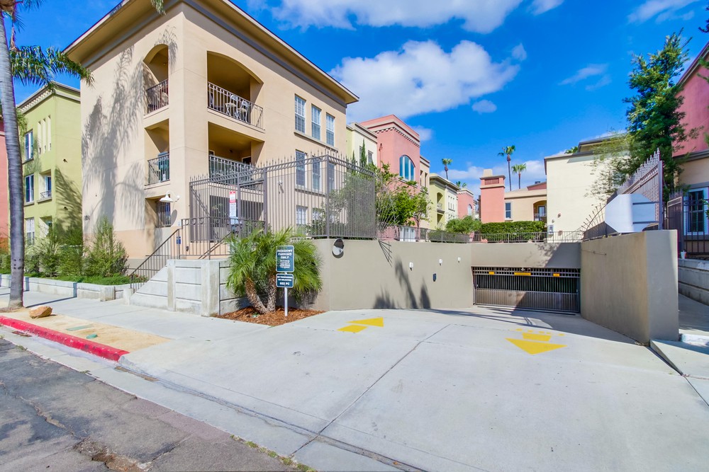 Virtual tour photo 39 of 38 for 1270 Cleveland Ave