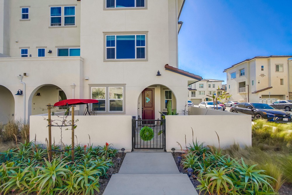 Virtual tour photo 7 of 64 for 1270 Paseo Sea Grass