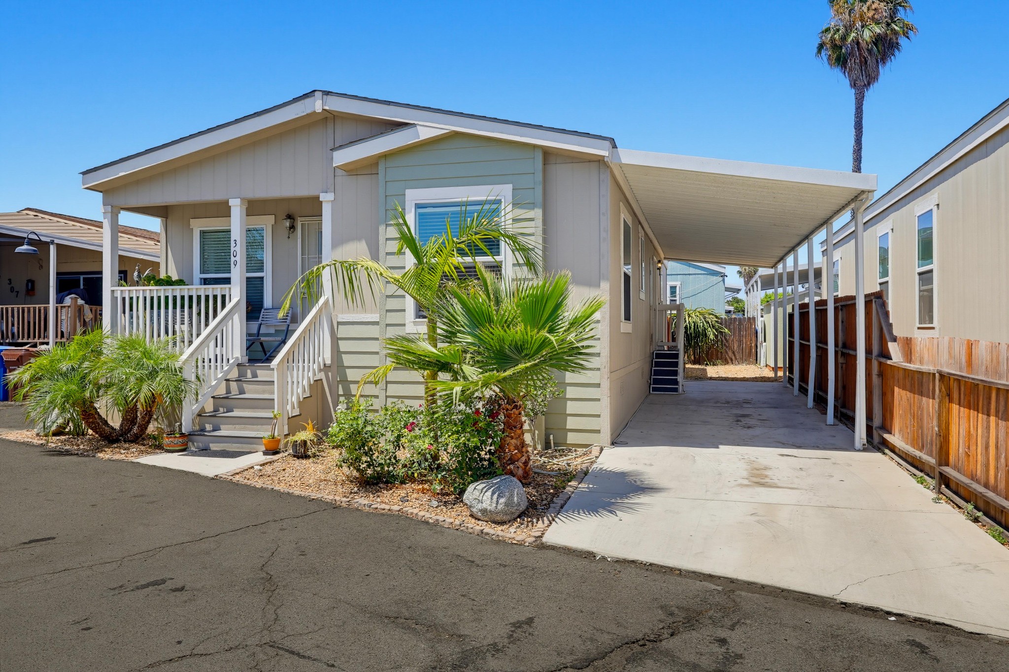 Virtual tour photo 4 of 51 for 12700 Elliott Ave Spc 309