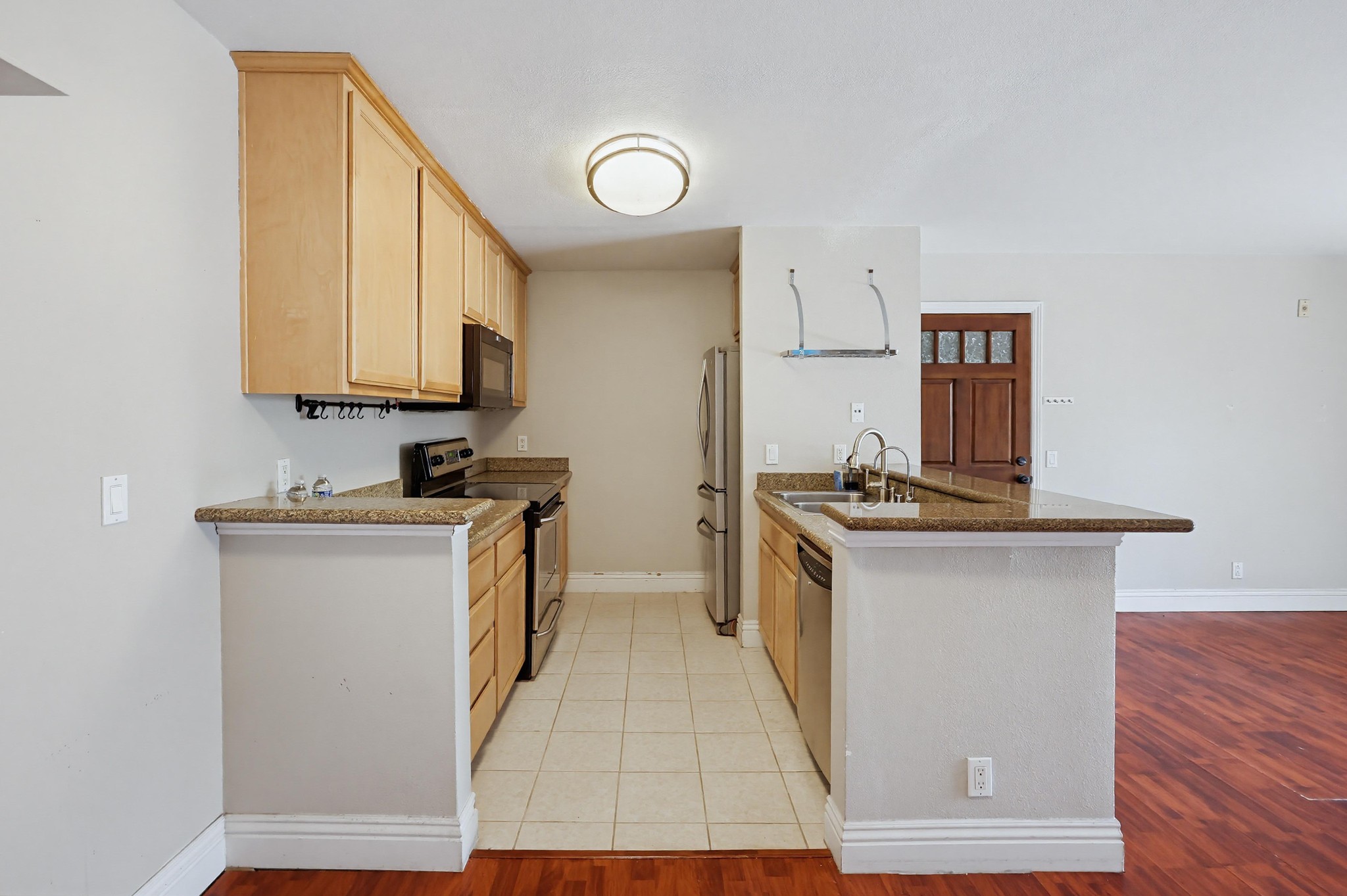 Virtual tour photo 17 of 43 for 12710 Laurel St Unit 113