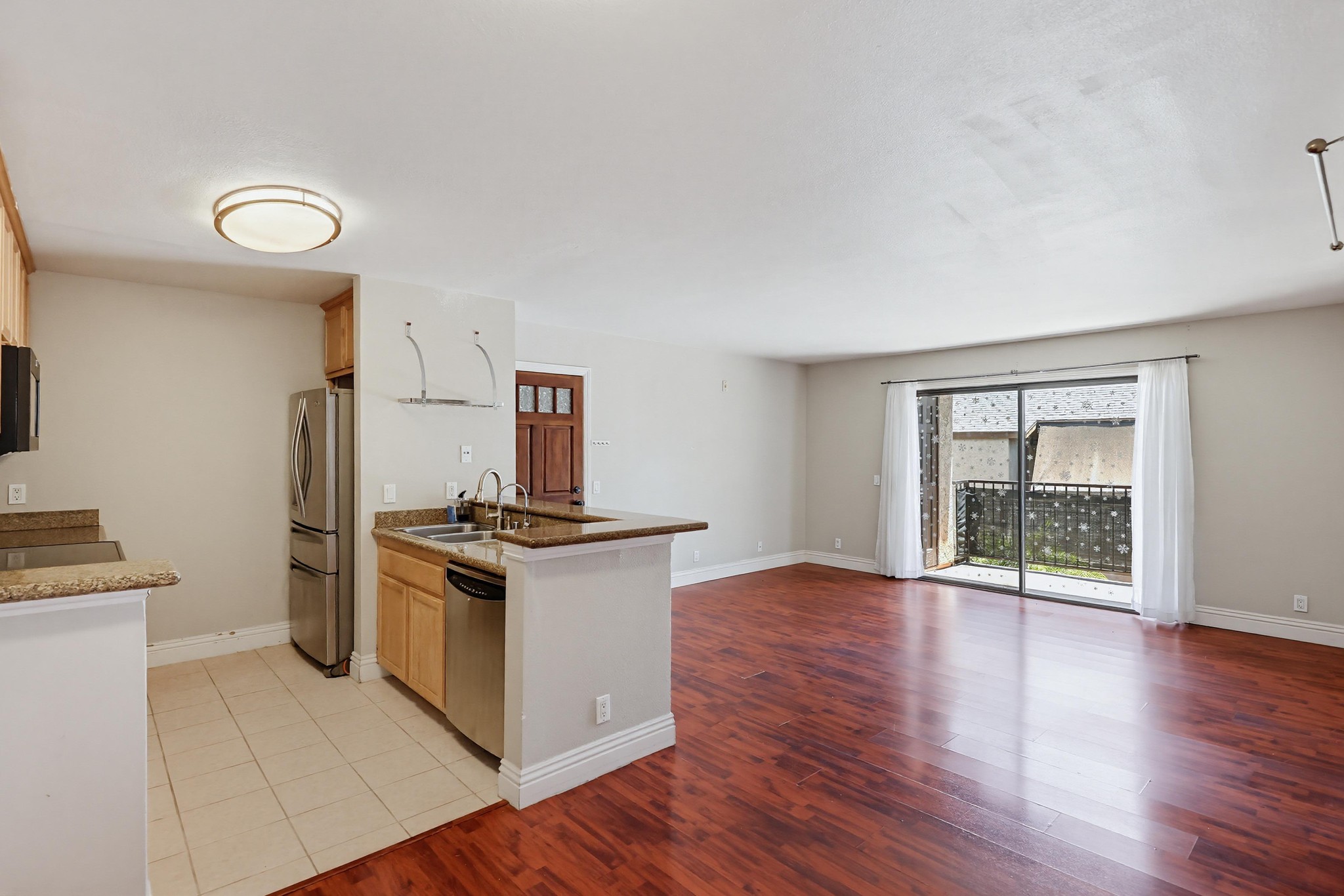 Virtual tour photo 18 of 43 for 12710 Laurel St Unit 113