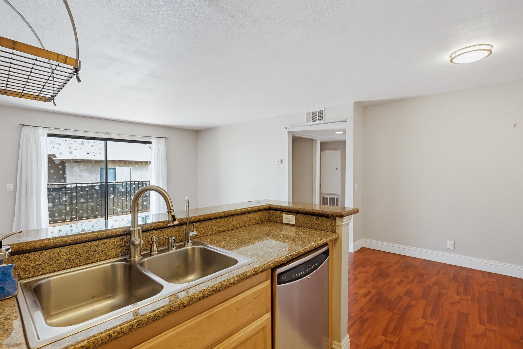 Virtual tour photo 22 of 43 for 12710 Laurel St Unit 113