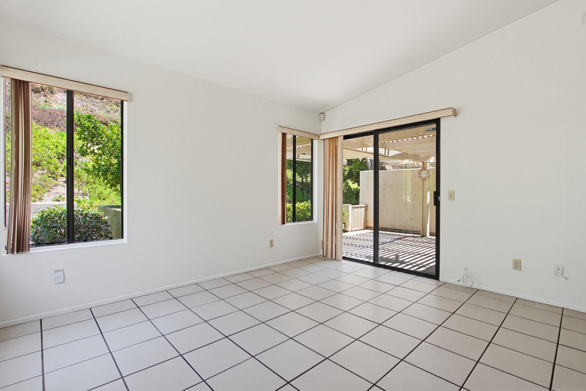Virtual tour photo 22 of 43 for 12724 Via Nasca