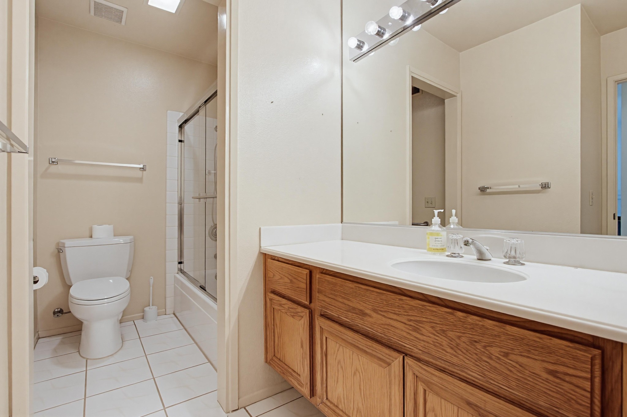 Virtual tour photo 39 of 43 for 12724 Via Nasca