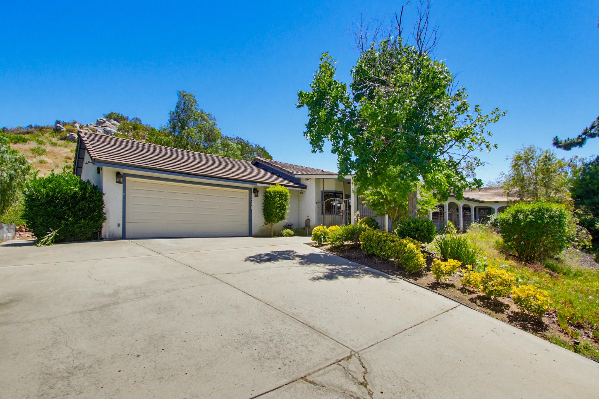 Virtual tour photo 5 of 88 for 12725 Monte Vista Rd