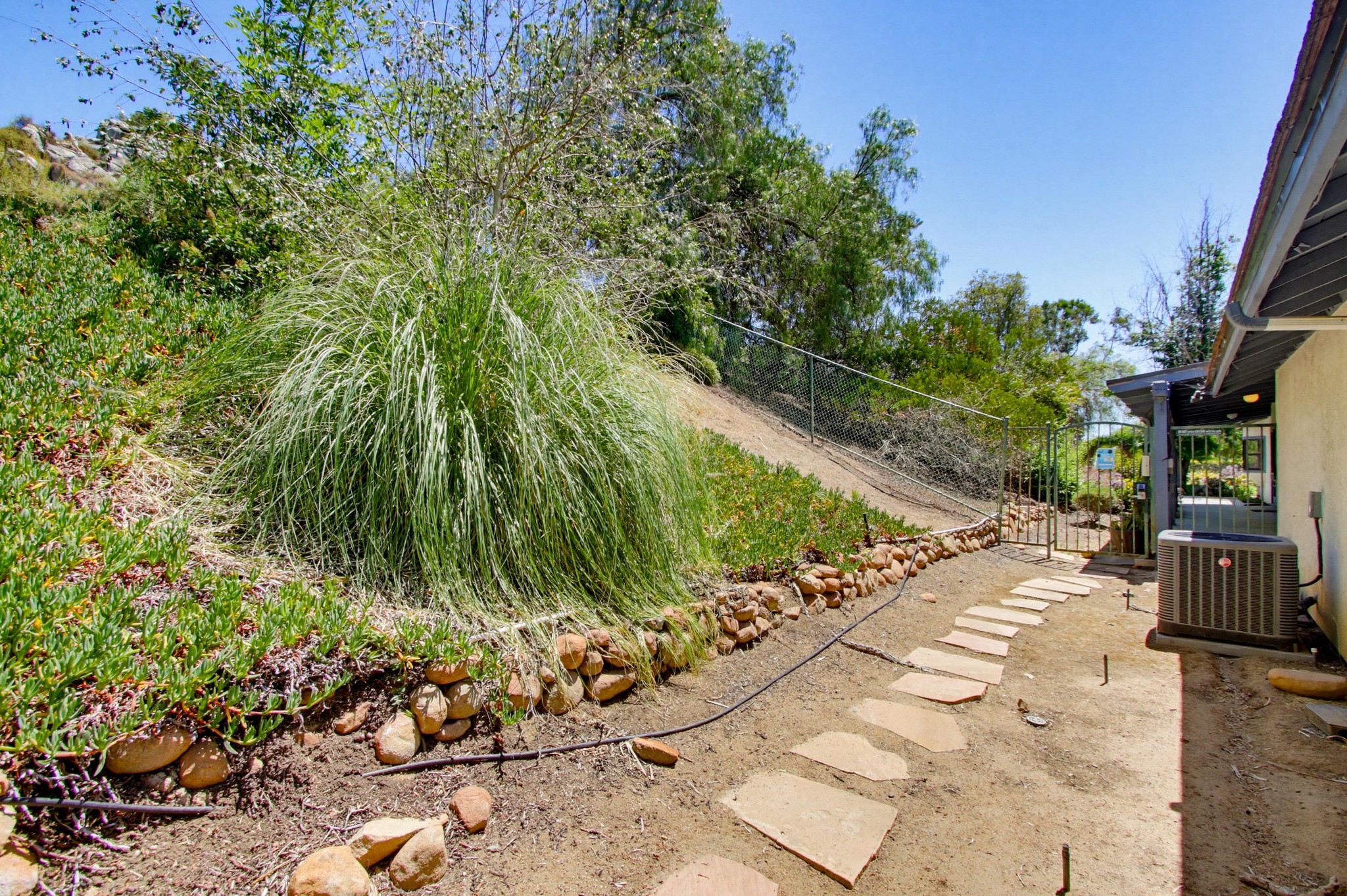 Virtual tour photo 11 of 88 for 12725 Monte Vista Rd