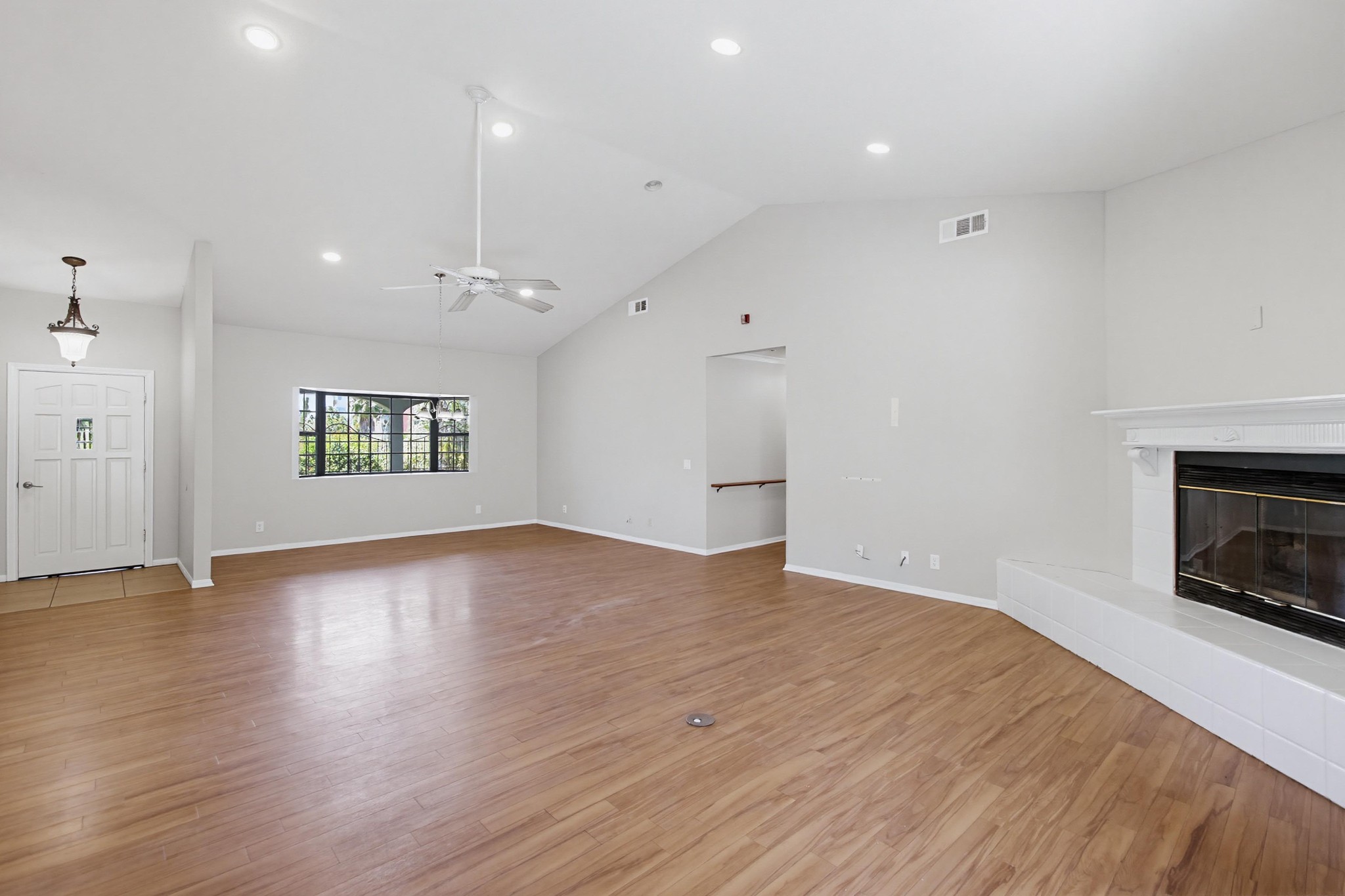 Virtual tour photo 16 of 88 for 12725 Monte Vista Rd